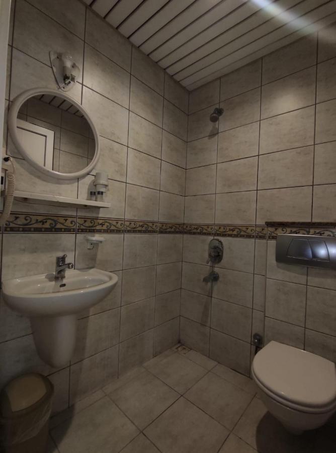 Hotel Nayla Istanbul Ngoại thất bức ảnh
