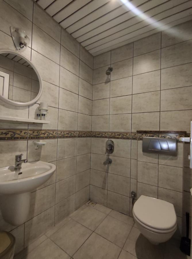 Hotel Nayla Istanbul Ngoại thất bức ảnh